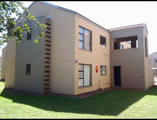 2 BEDROOM APARTMENT TO LET IN SASOLBURG EXT 23